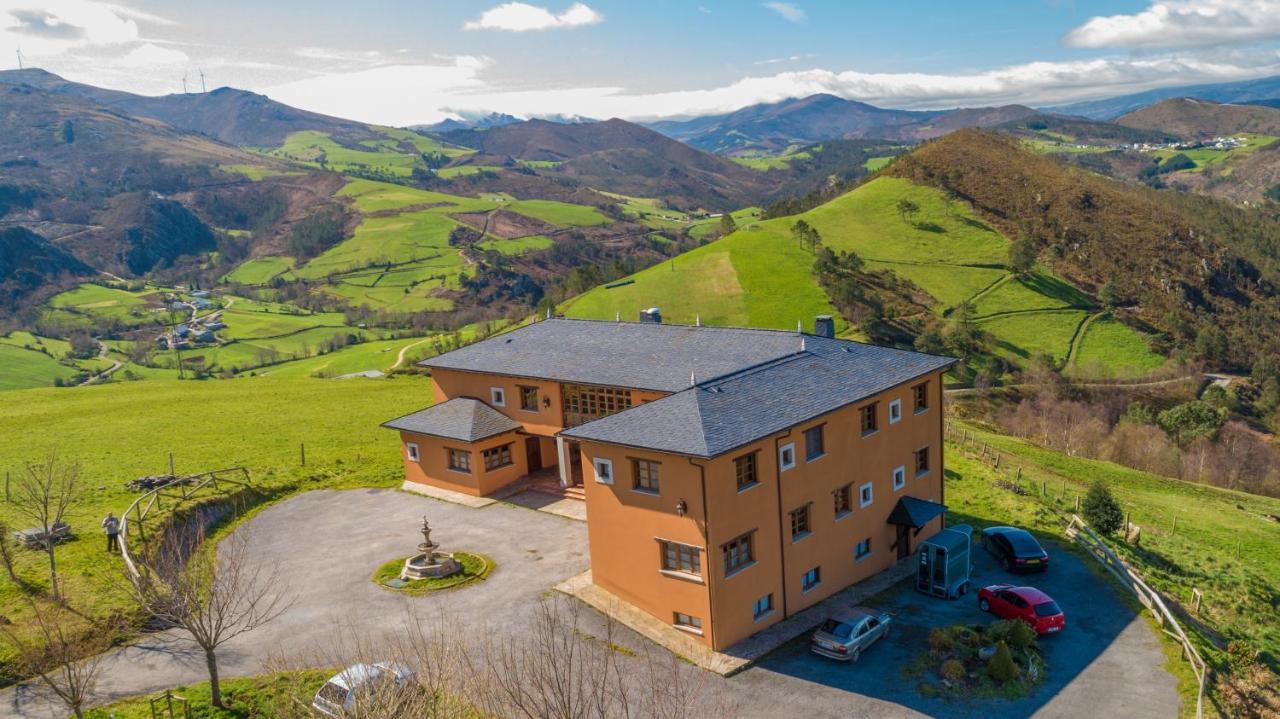 Villayón Hotel Rural Yeguada Albeitar מראה חיצוני תמונה
